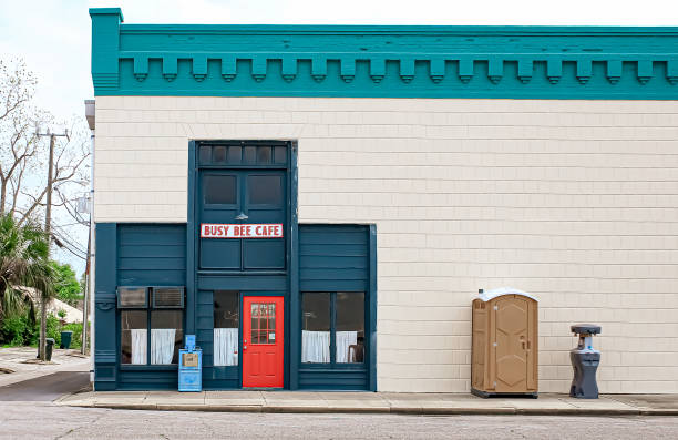 Best Portable toilet rental cost  in Garberville, CA